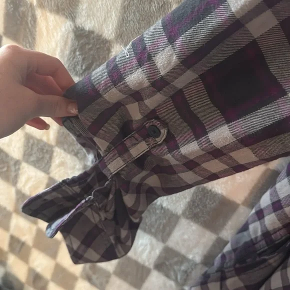 Duluth Trading Co Women’s Purple Plaid Long Sleeve Flannel Shirt Size L/Large - Picture 5 of 10